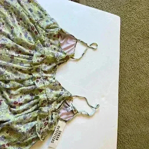 Urban outfitters, size small, new with tags, botanical print, - Picture 6 of 7